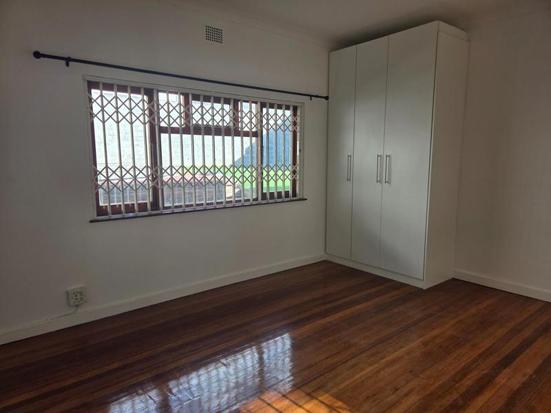 To Let 4 Bedroom Property for Rent in University Estate Western Cape
